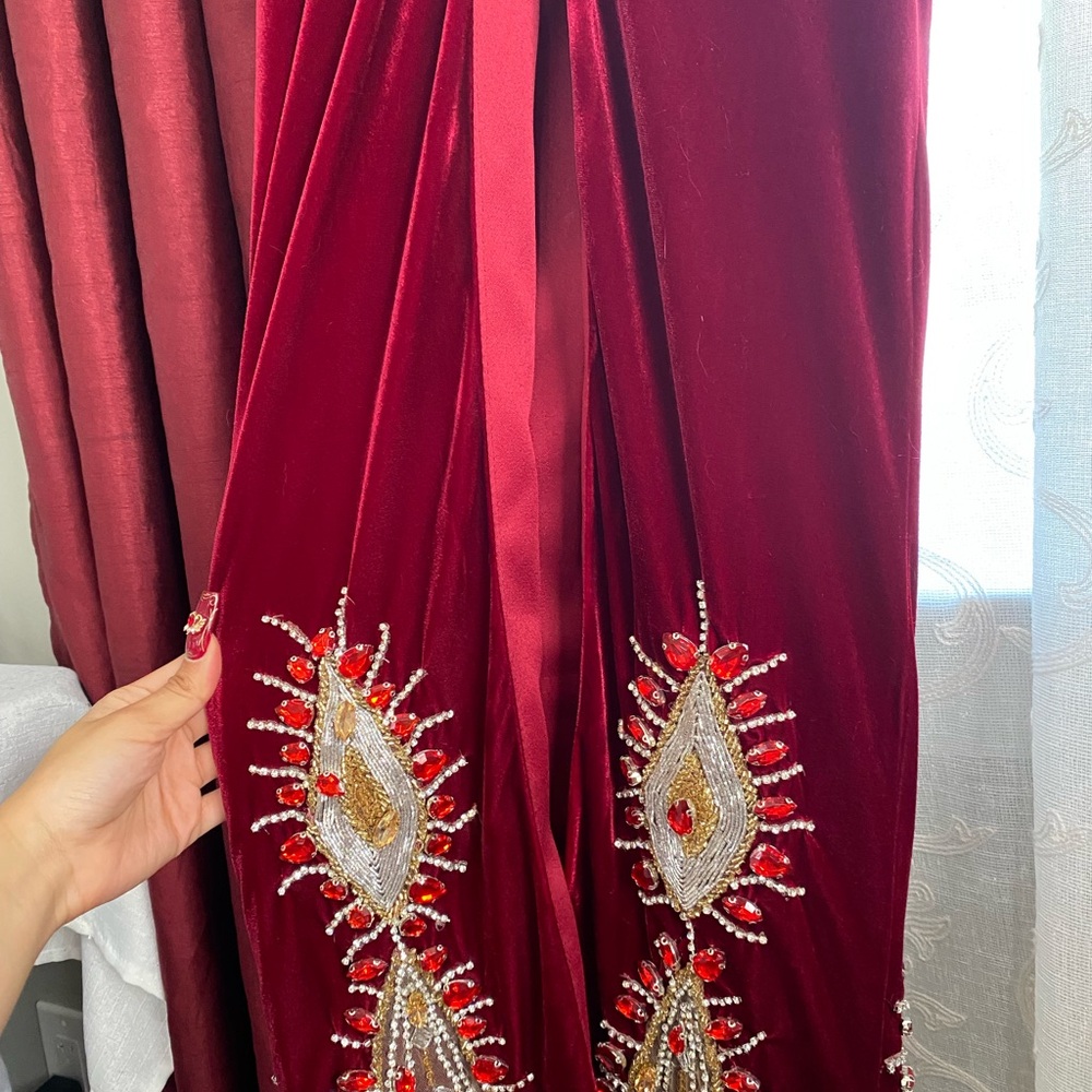VALDRINSAHITI Burgundy Gown - Picture 7 of 11